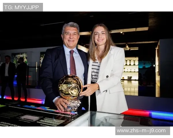 巴萨女足正式签约24岁后卫亚历克西娅德里合同为期四年